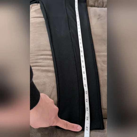 Black High-Waisted Leggings - Picture 8 of 9